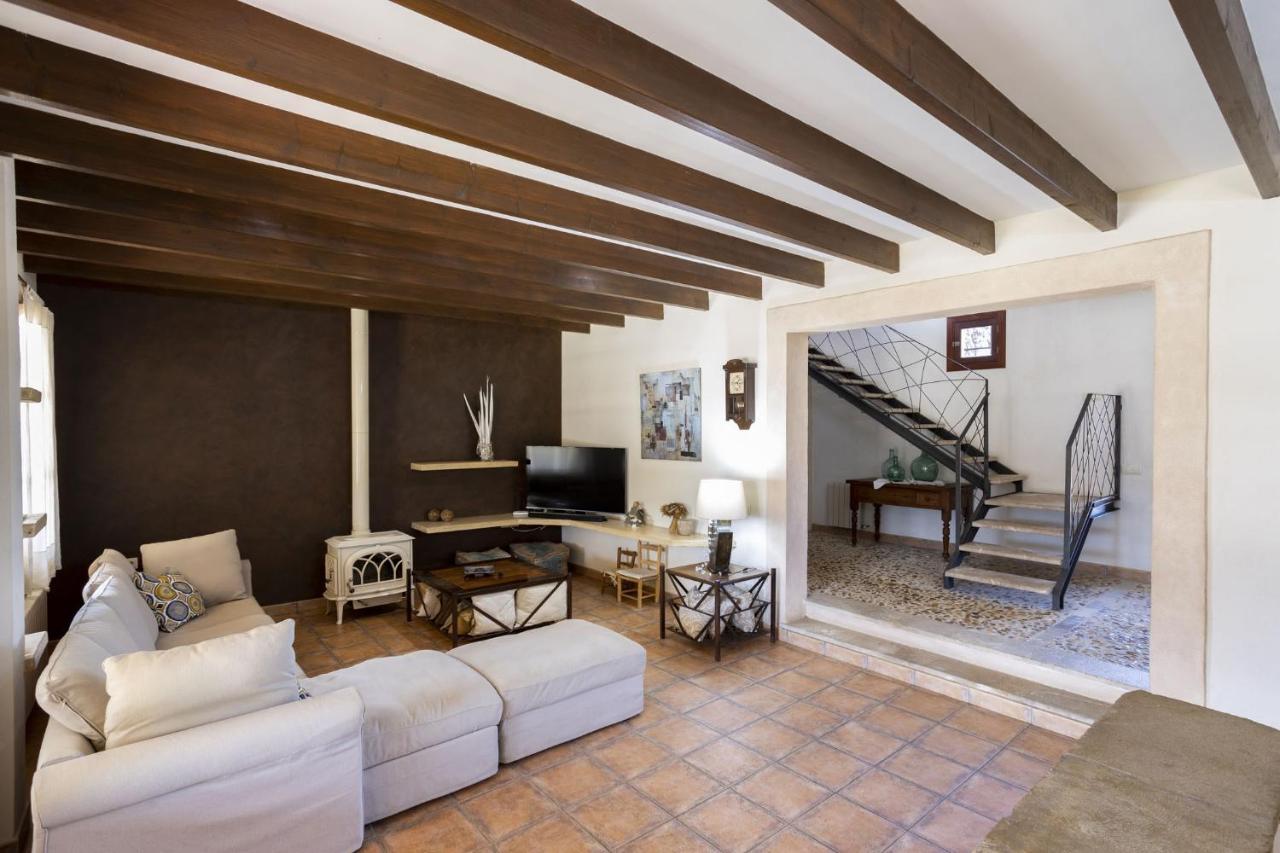 Landhuis Es Triquet Family *